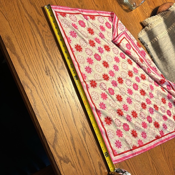 Coach 26” square scarf. Excellent condition. - Picture 6 of 6